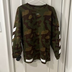 Off White camo long sleeve Tee